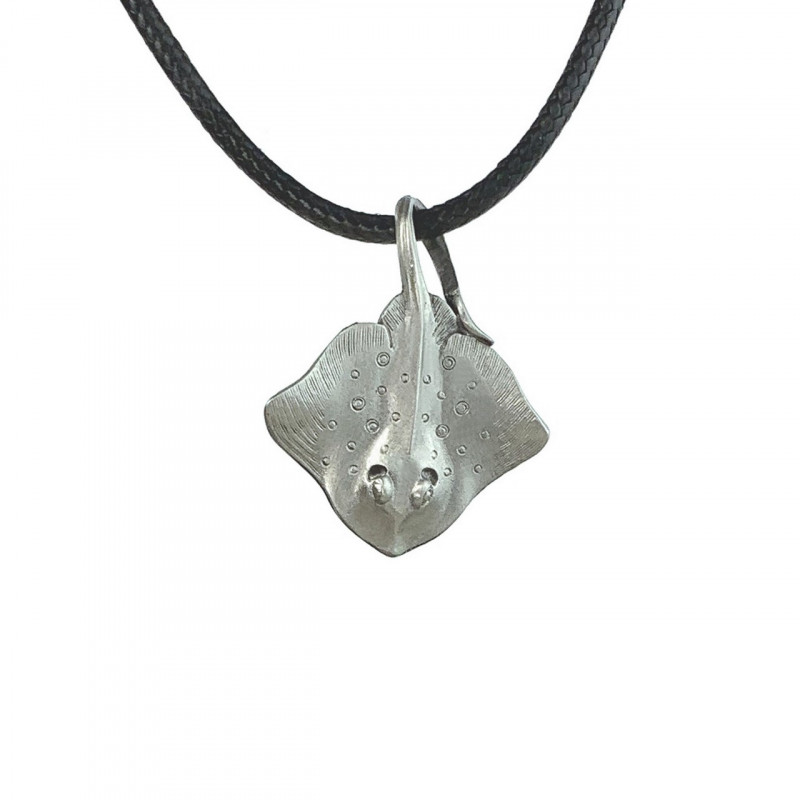 necklace-stingray-pewter-made-in-canada
