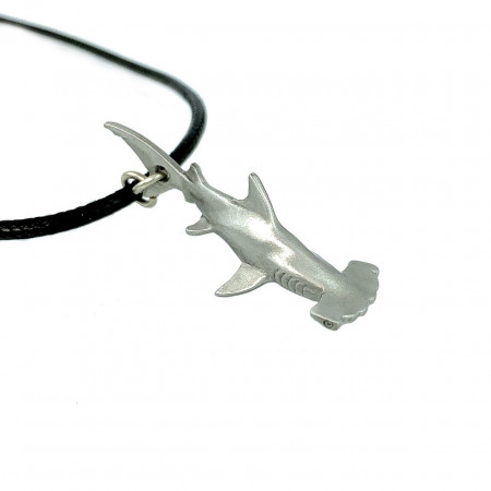 necklace-hammerhead-made-in-canada